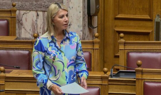 Ζ. Μακρή: «Πρόσληψη ενός ατόμου πληρώματος ασθενοφόρων στο ΚΥ Βελεστίνου»