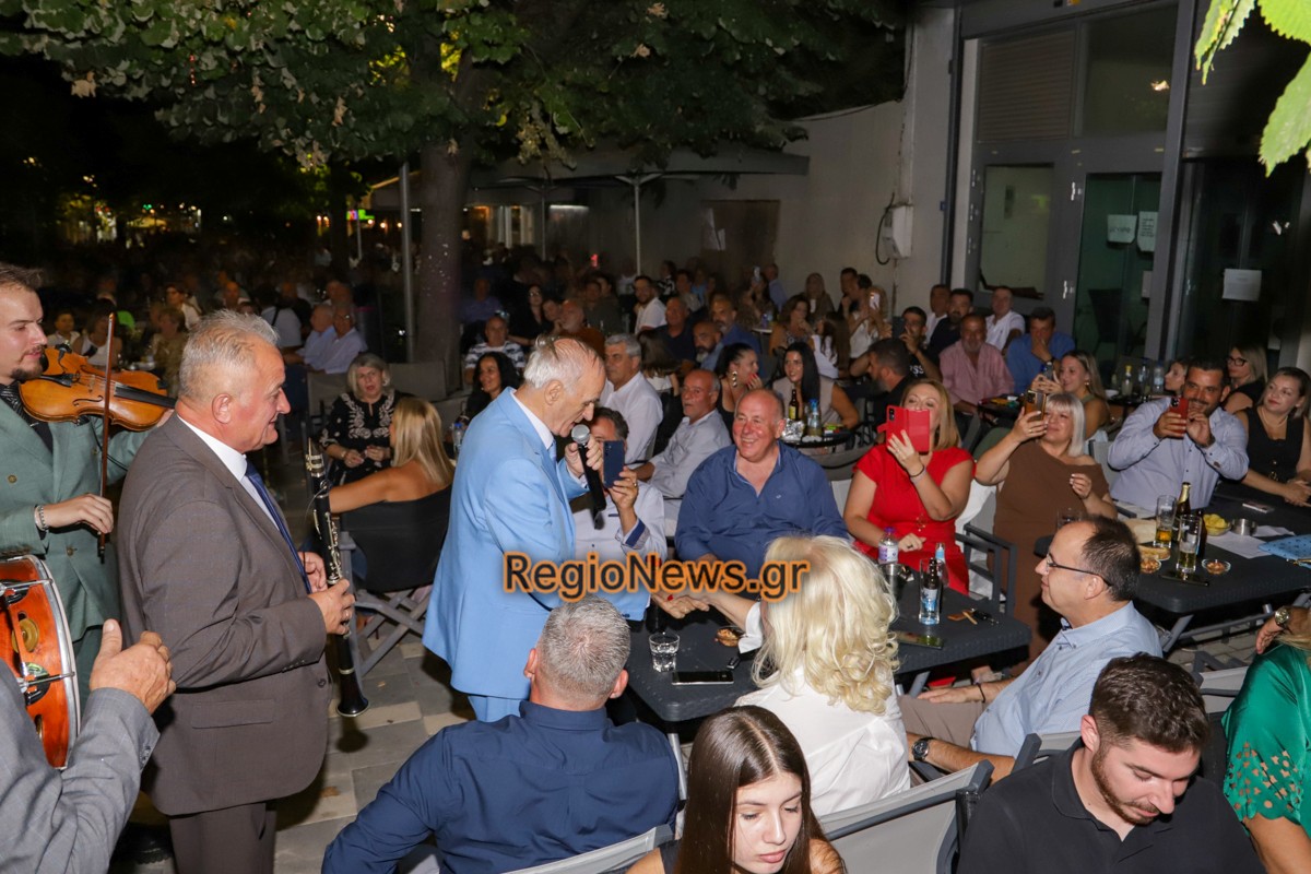 ΣΕλΕπ: Μια αξέχαστη βραδιά παραδοσιακής μουσικής στο Βελεστίνο με την “κομπανία Βέρδη”!