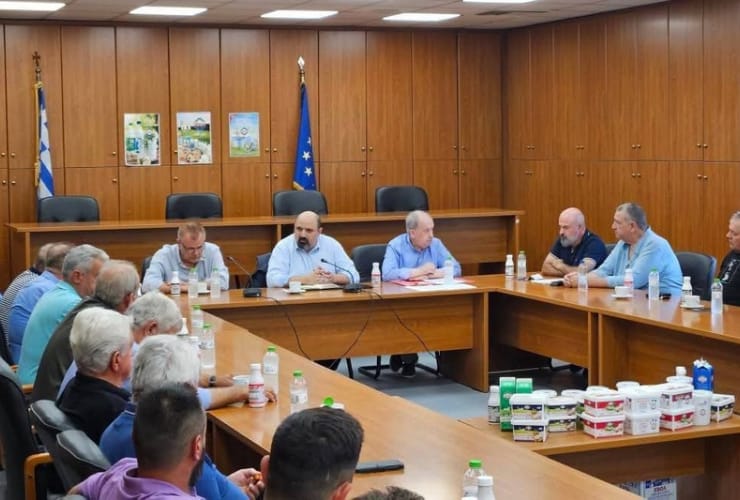 Χρ. Τριαντόπουλος: Σύσκεψη με Αγροτικούς Συνεταιρισμούς για το φυτικό κεφάλαιο που επλήγη από τον “Daniel”