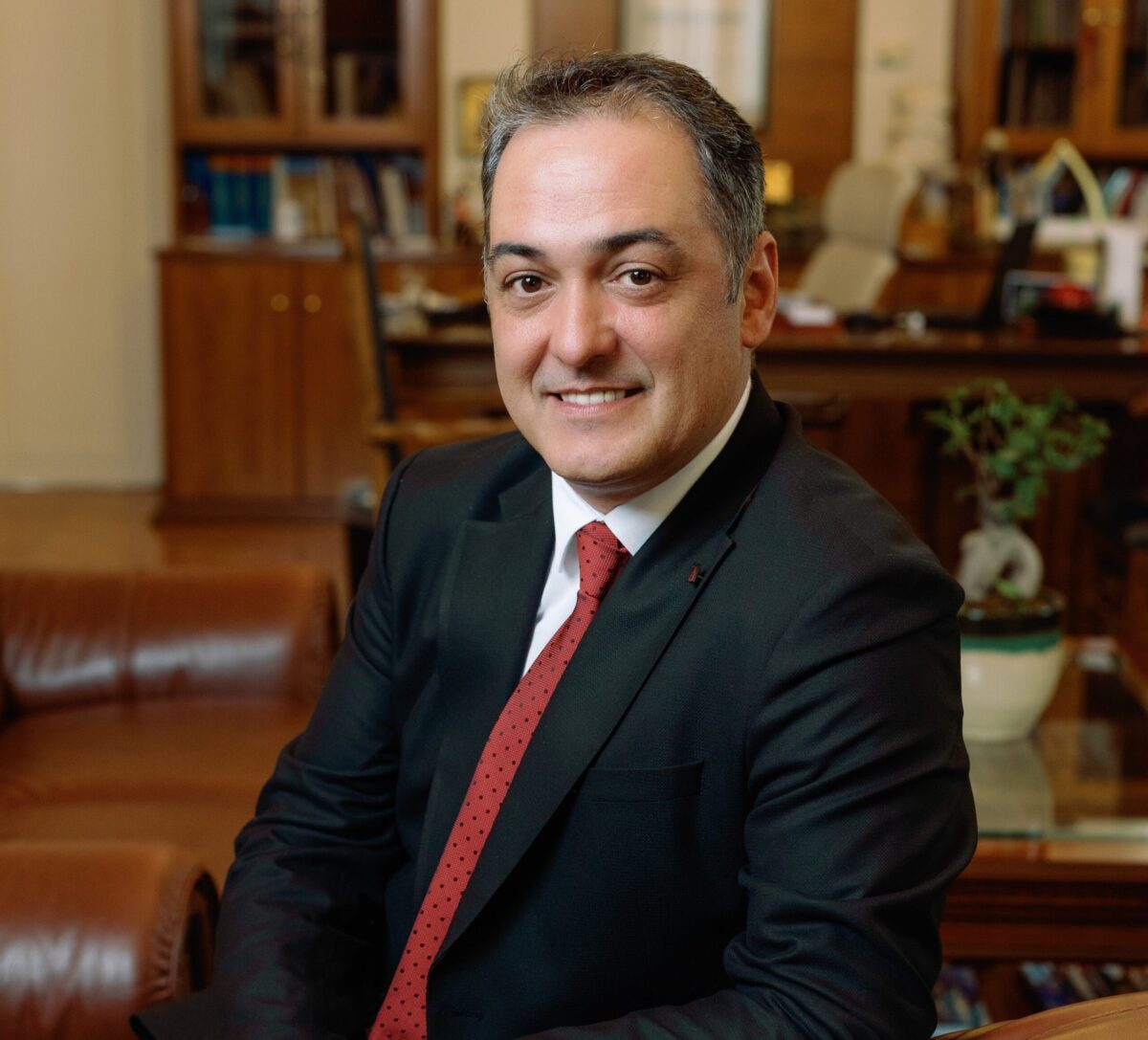 Γιάννης Κοκκαλιάρης: «Όλο και πιο κοντά η κατασκευή του μεγάλου έργου ΣΔΙΤ του Δήμου Κοζάνης μετά και την ψήφιση από τη Βουλή της απαλλαγής του ΕΝΦΙΑ για τις εκτάσεις της ΔΕΠΕΠΟΚ»