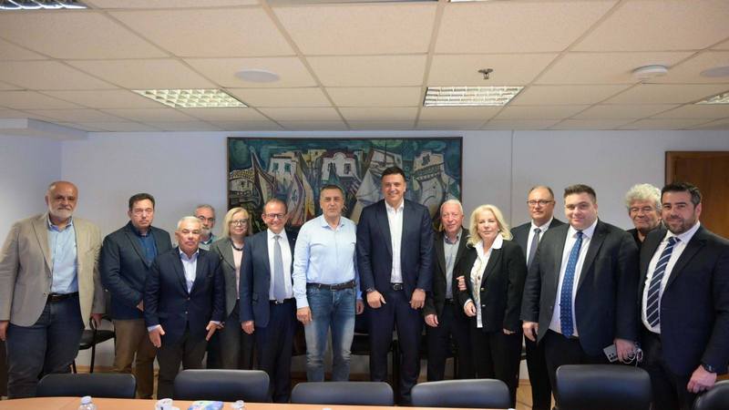 Κοινό αίτημα Περιφερειαρχών για ακτοπλοϊκή σύνδεση του Βόλου με νησιά του Βορείου Αιγίου