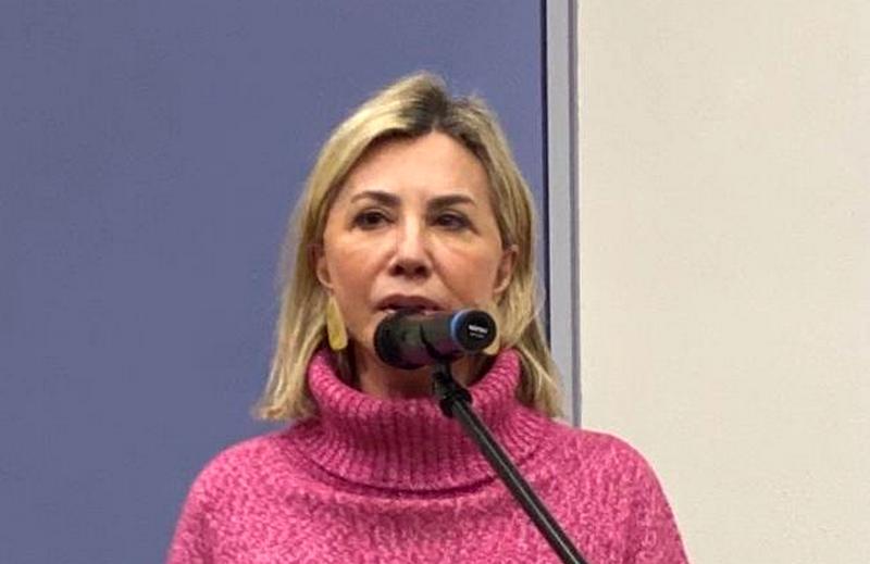 Ζ. Μακρή: «Προσλήψεις πληρωμάτων ασθενοφόρων ή οδηγών σε Αργαλαστή και Ζαγορά»