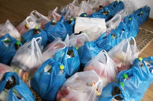 Πακέτα αγάπης σε κάθε γωνιά της κοινωνίας φωτίζοντας τις καρδιές όσων έχουν ανάγκη