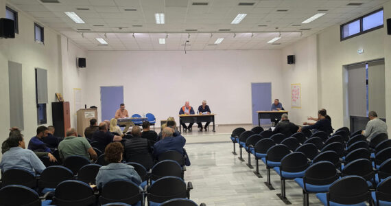 Ανακοινώσεις για Δημοτικό e-shop και νέα μεγάλη εμποροπανήγυρη – Θέματα και απαντήσεις της συνεδρίασης Λογοδοσίας