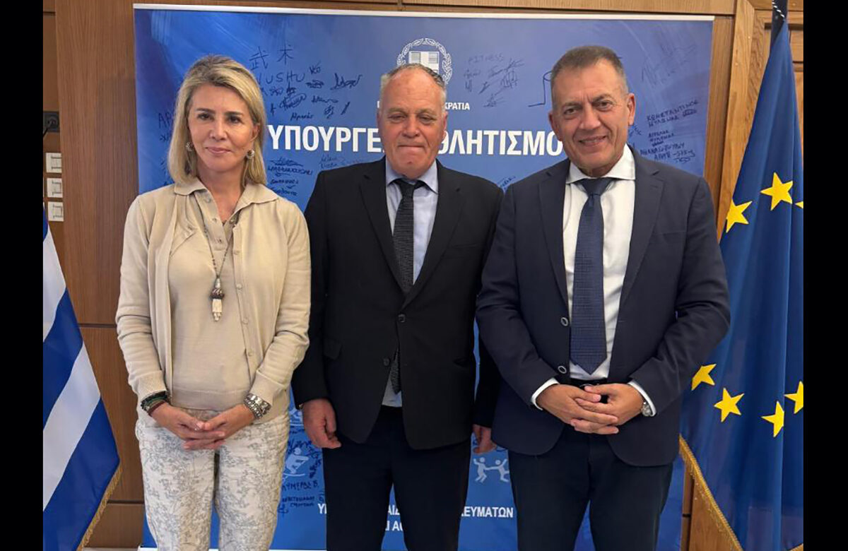 Γ. Βρούτσης και  Ζ. Μακρή για τις αθλητικές εγκαταστάσεις της Αλοννήσου